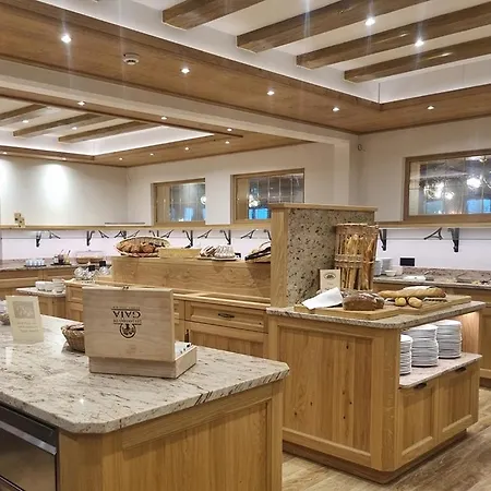 Restaurant Au Parc Des Cigognes ホテル
