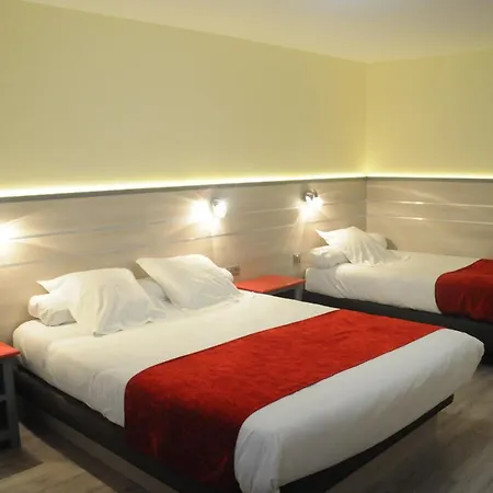 Hotel Au Parc Des Cigognes 2*