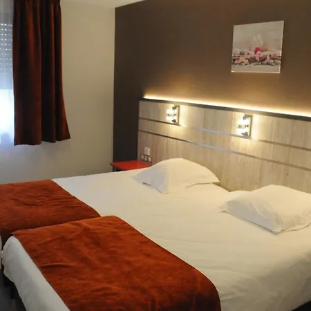 Hotel Au Parc Des Cigognes 2*