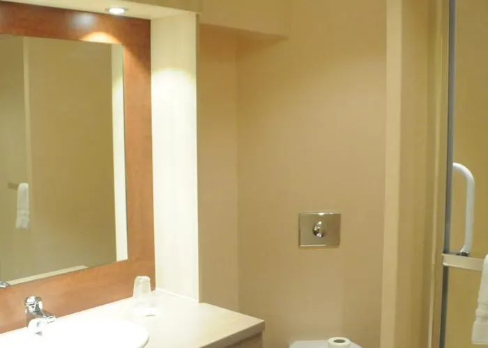 Hotel Restaurant Au Parc Des Cigognes