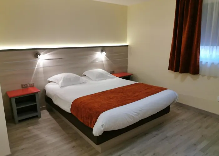 Hotel Au Parc Des Cigognes 2*