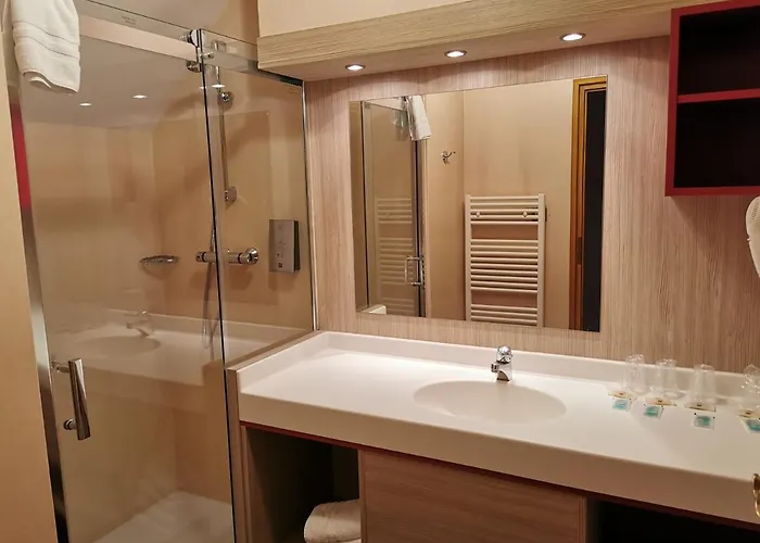 Restaurant Au Parc Des Cigognes Hotel