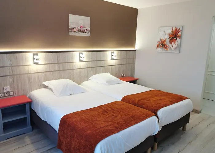 Hotel Au Parc Des Cigognes